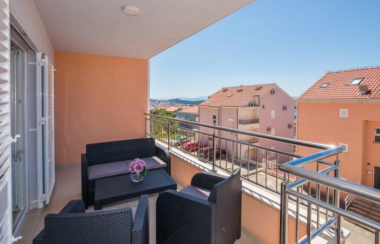 Apartman Dominik Makarska Esterno foto