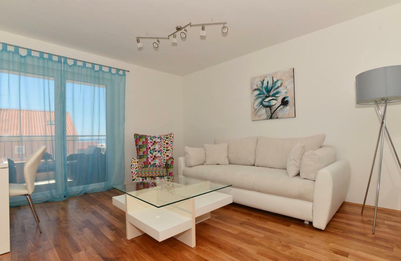 Apartman Dominik Makarska Esterno foto
